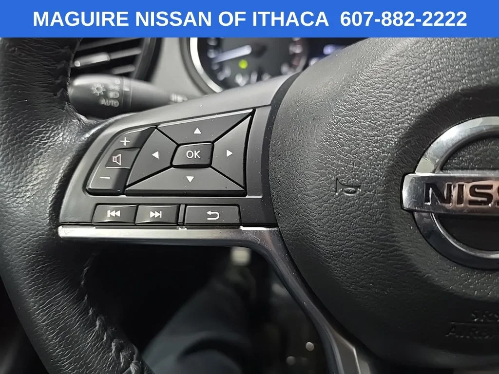 Used 2018 Silver Nissan SV image 19