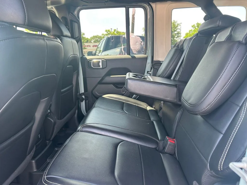 Used 2023 Gray Jeep Sahara 4xe image 33