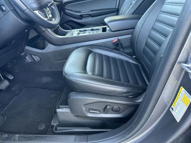Used 2022 Gray Ford SEL image 13