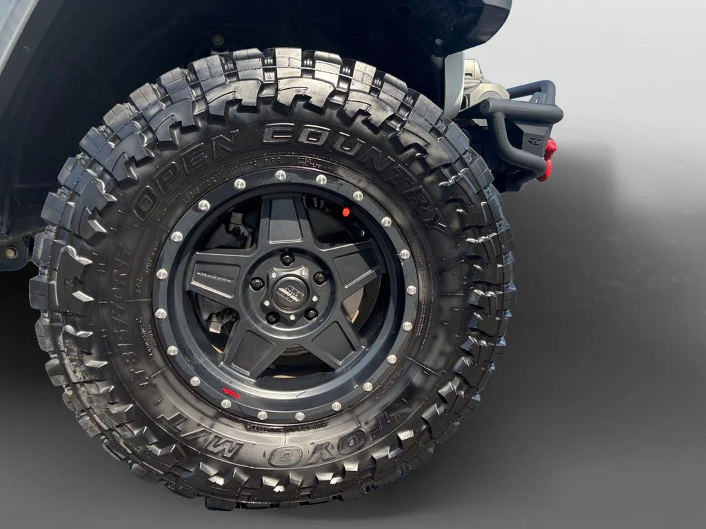 Used 2021 White Jeep Rubicon image 16