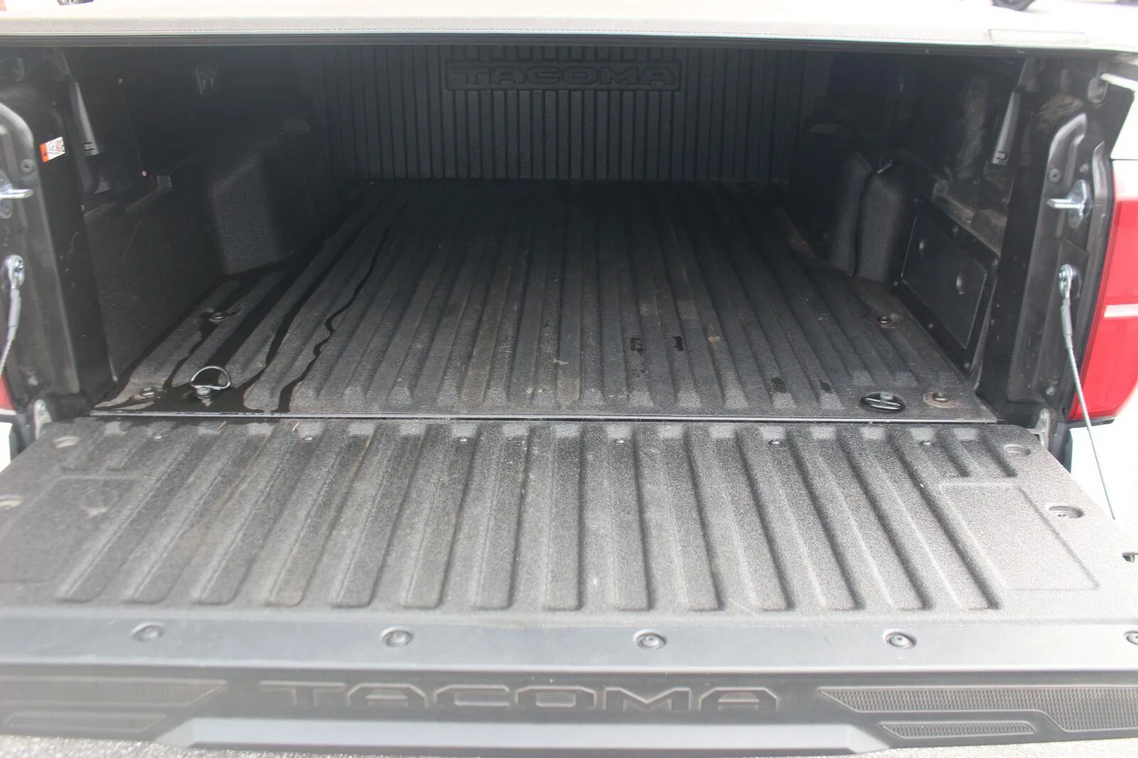 Used 2024 White Toyota SR5 image 12