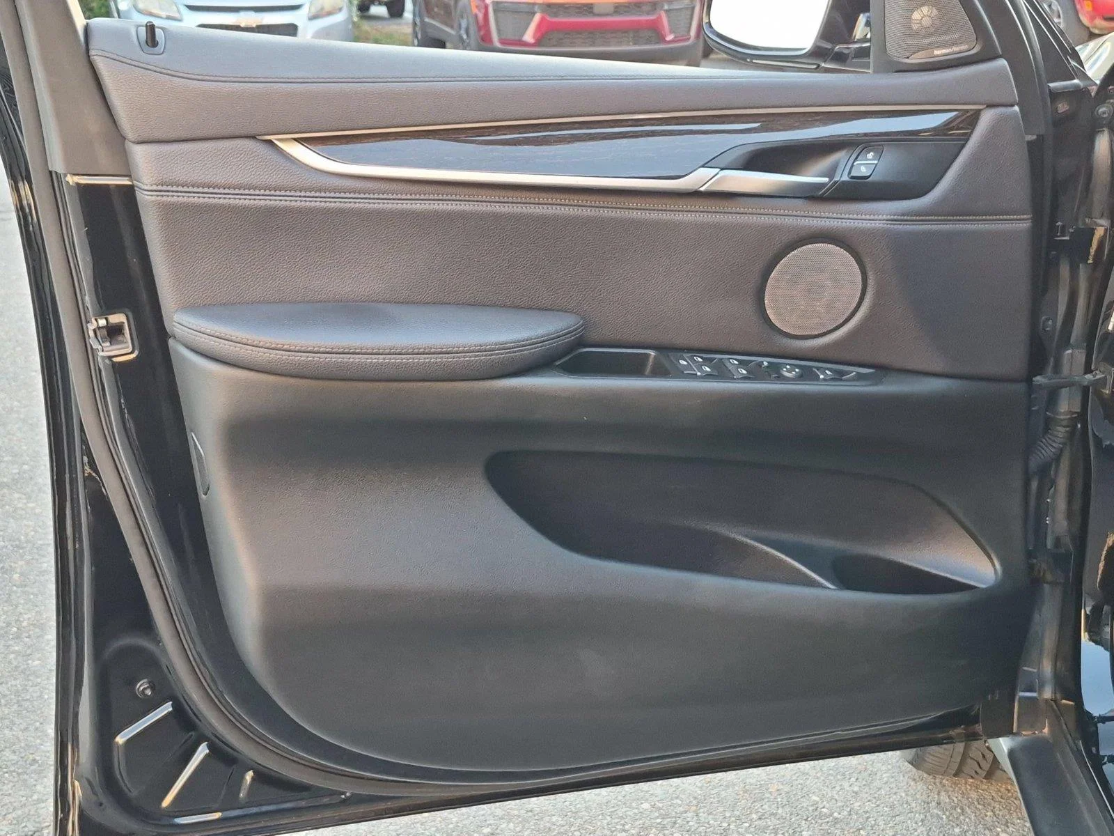 Used 2019 Jet Black BMW sDrive35i image 14