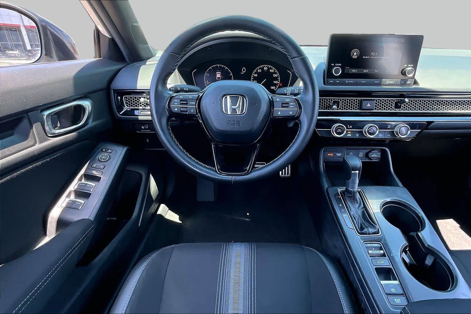 Used 2025 Platinum White Pearl Honda Sport image 6