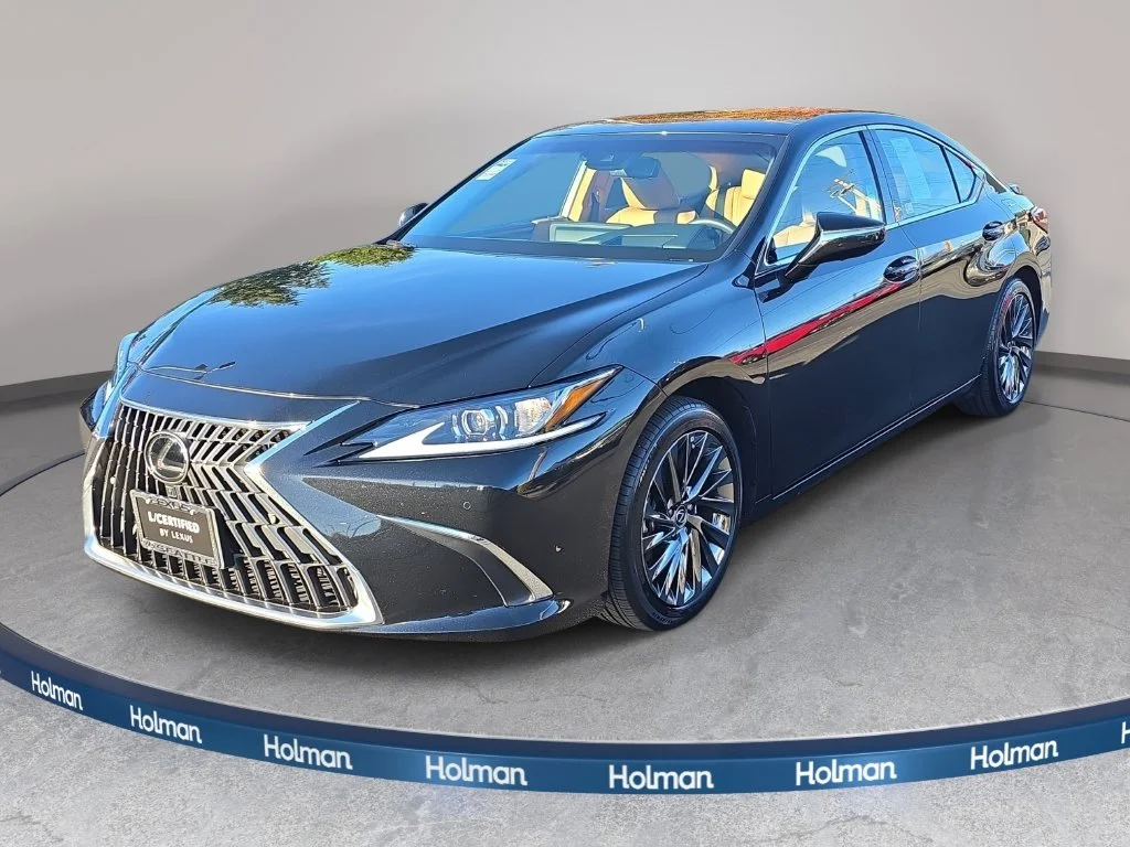 Used 2024 Black Lexus 350 Luxury image 1