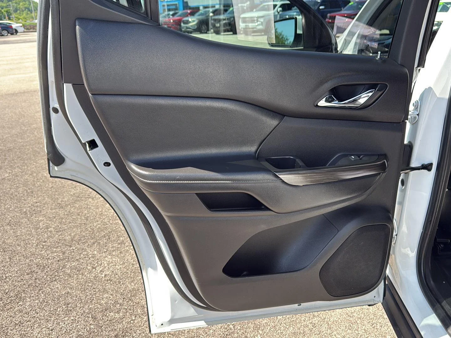 Used 2019 Summit White GMC SLT image 19