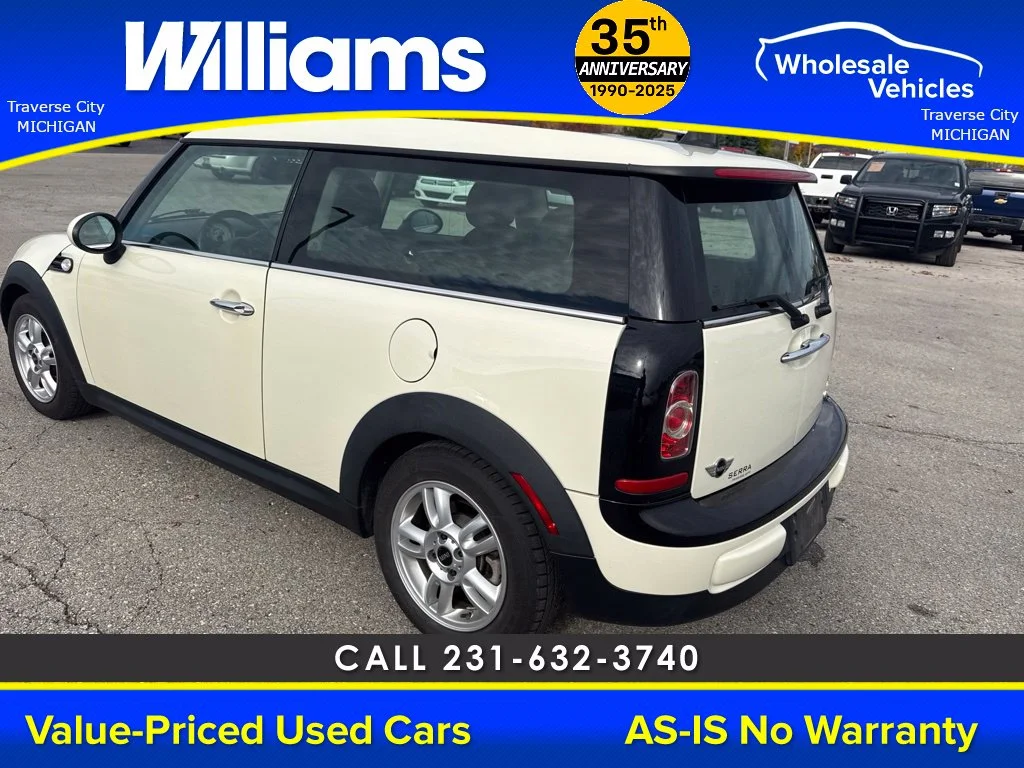 Used 2013 Pepper White MINI Clubman image 20