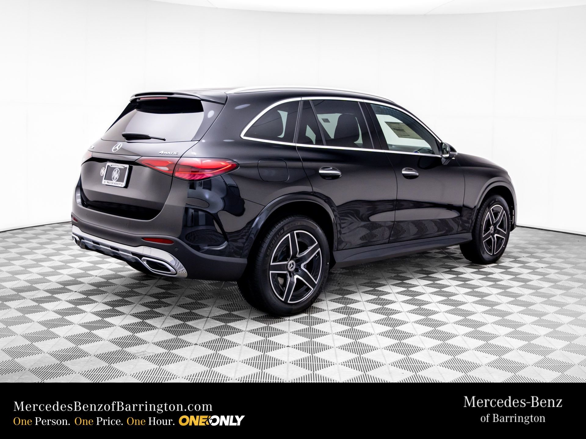 New 2026 Black Mercedes-Benz GLC 300 image 6