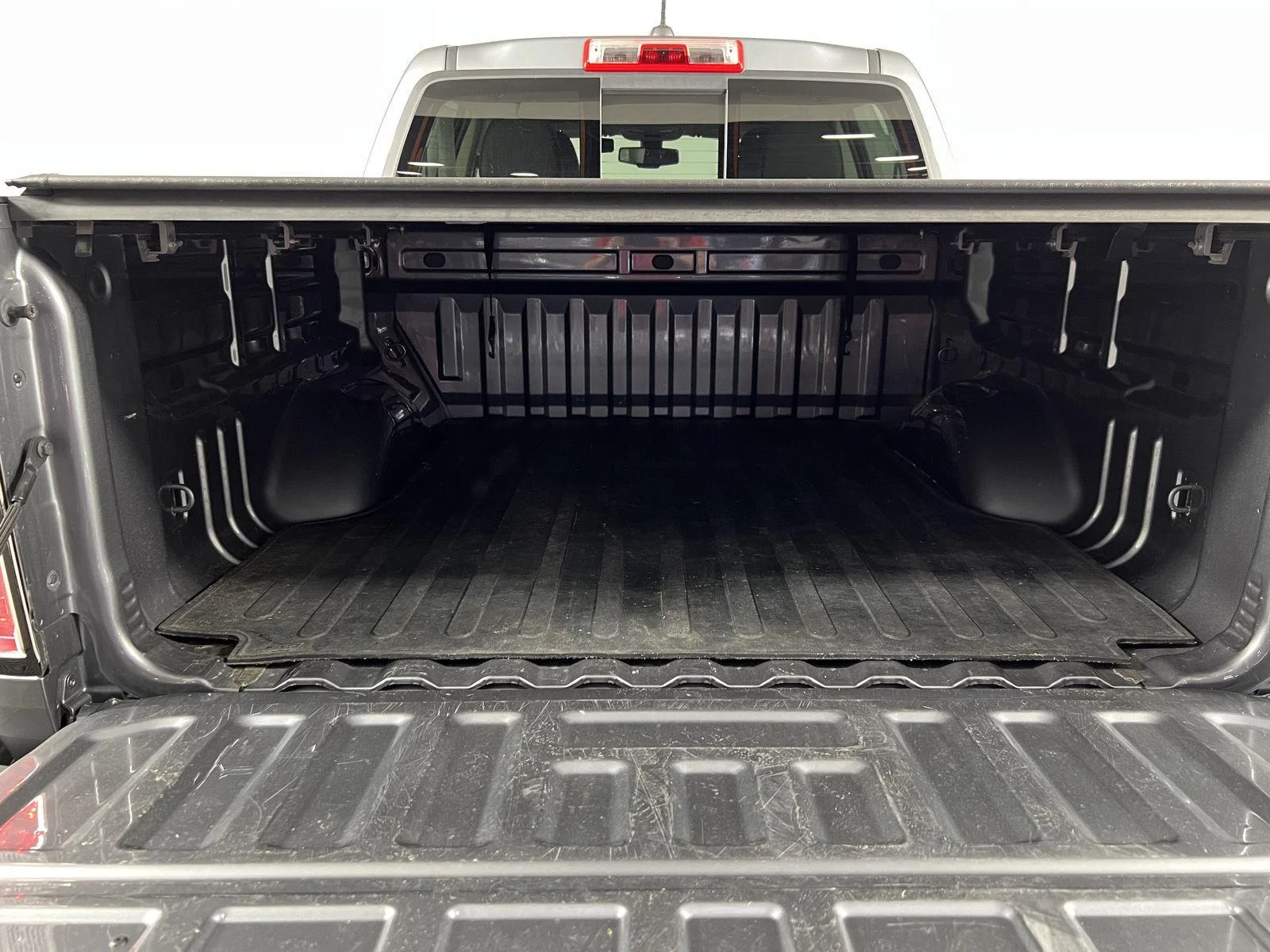 Used 2021 Satin Steel Metallic GMC 4WD AT4 w/Cloth image 8