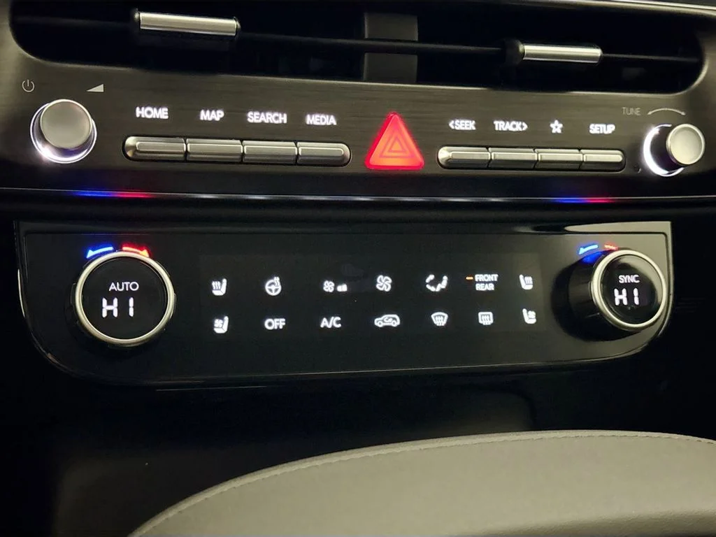 New 2026 Black Hyundai SEL Premium image 37
