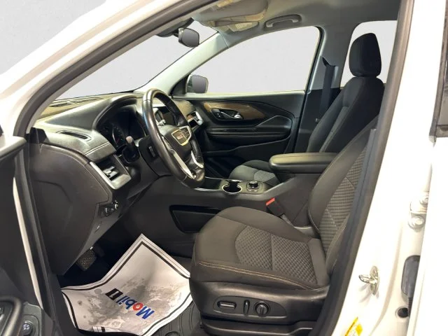 Used 2019 White GMC SLE image 10