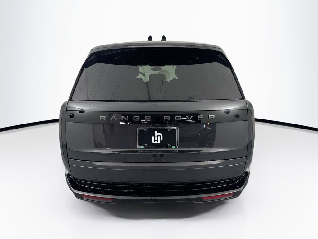 New 2026 Carpathian Grey Land Rover SE image 6