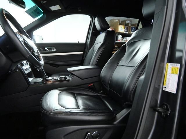 Certified Used 2018 Gray Ford XLT image 17