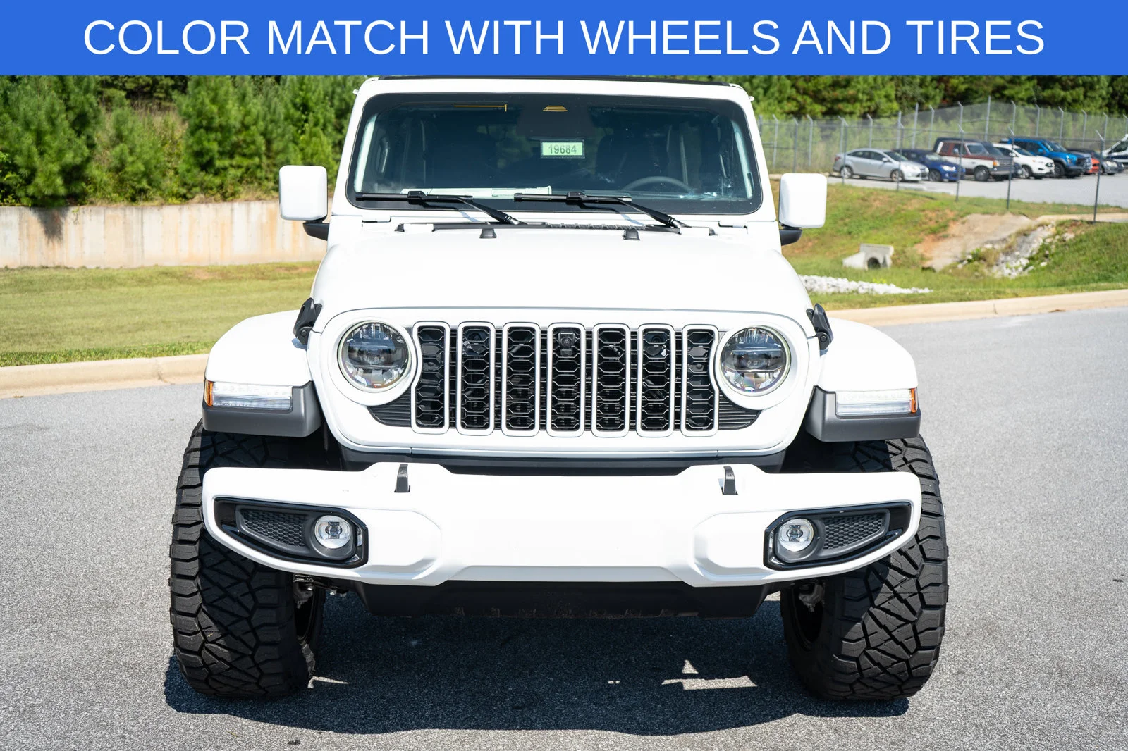 New 2026 Bright White Clear-Coat Exterior Paint Jeep Sahara image 2