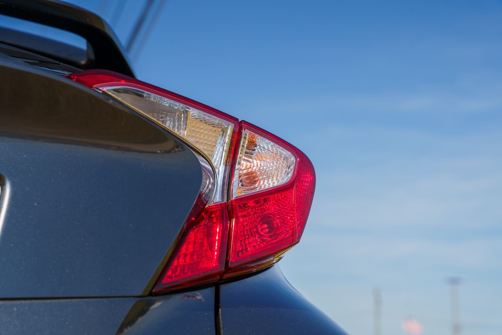 Used 2018 Gray Toyota XLE image 16