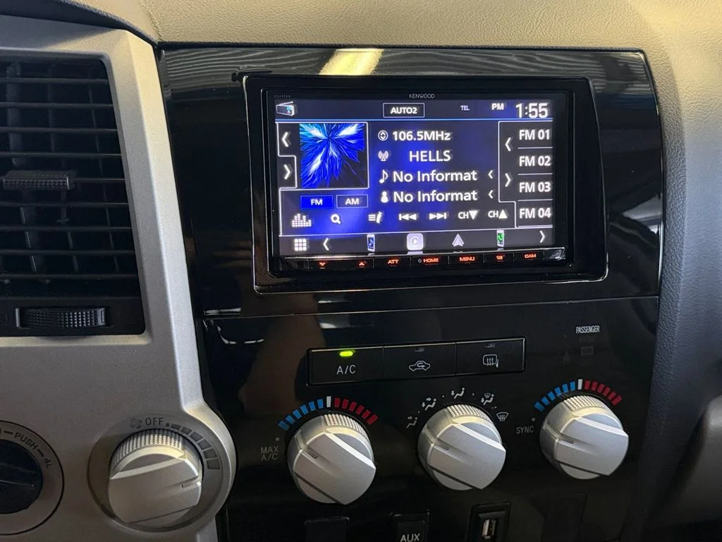 Used 2008 Silver Toyota Base image 21