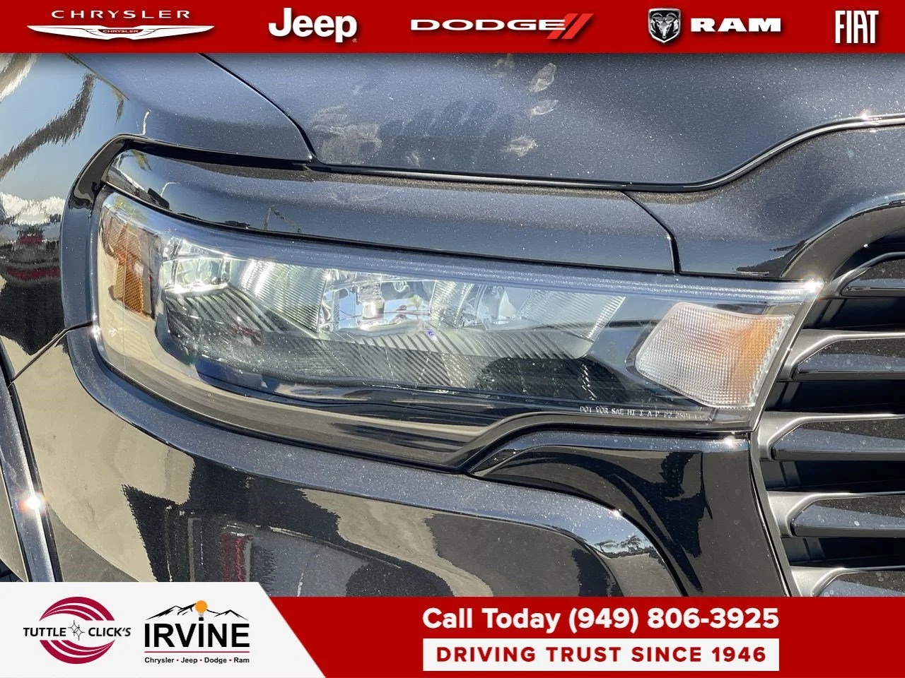 New 2027 Diamond Black Crystal Pearl-Coat Exterior Paint RAM Laramie image 13