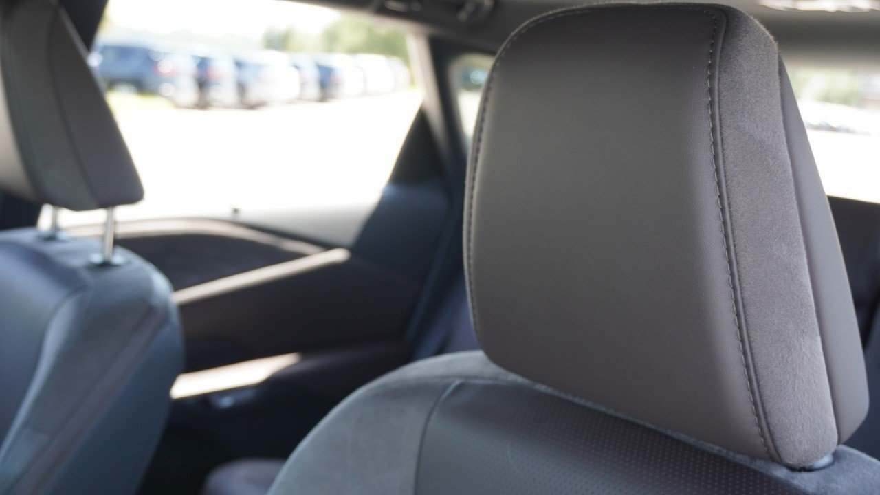 Certified Used 2024 White Lexus RX 350 Luxury image 26