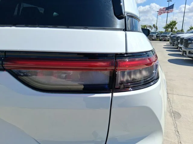 New 2026 Bright White Clear-Coat Exterior Paint Jeep Altitude image 10
