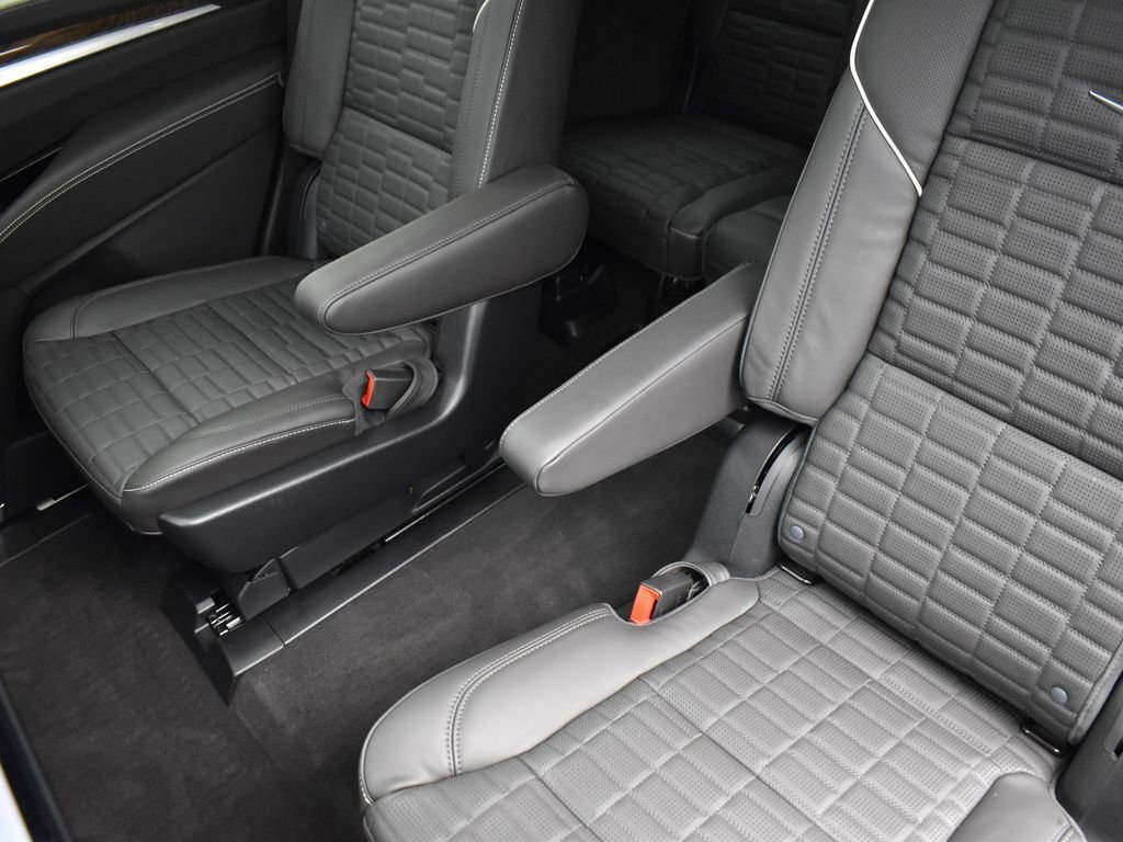 2025 CADILLAC ESCALADE - Image 31