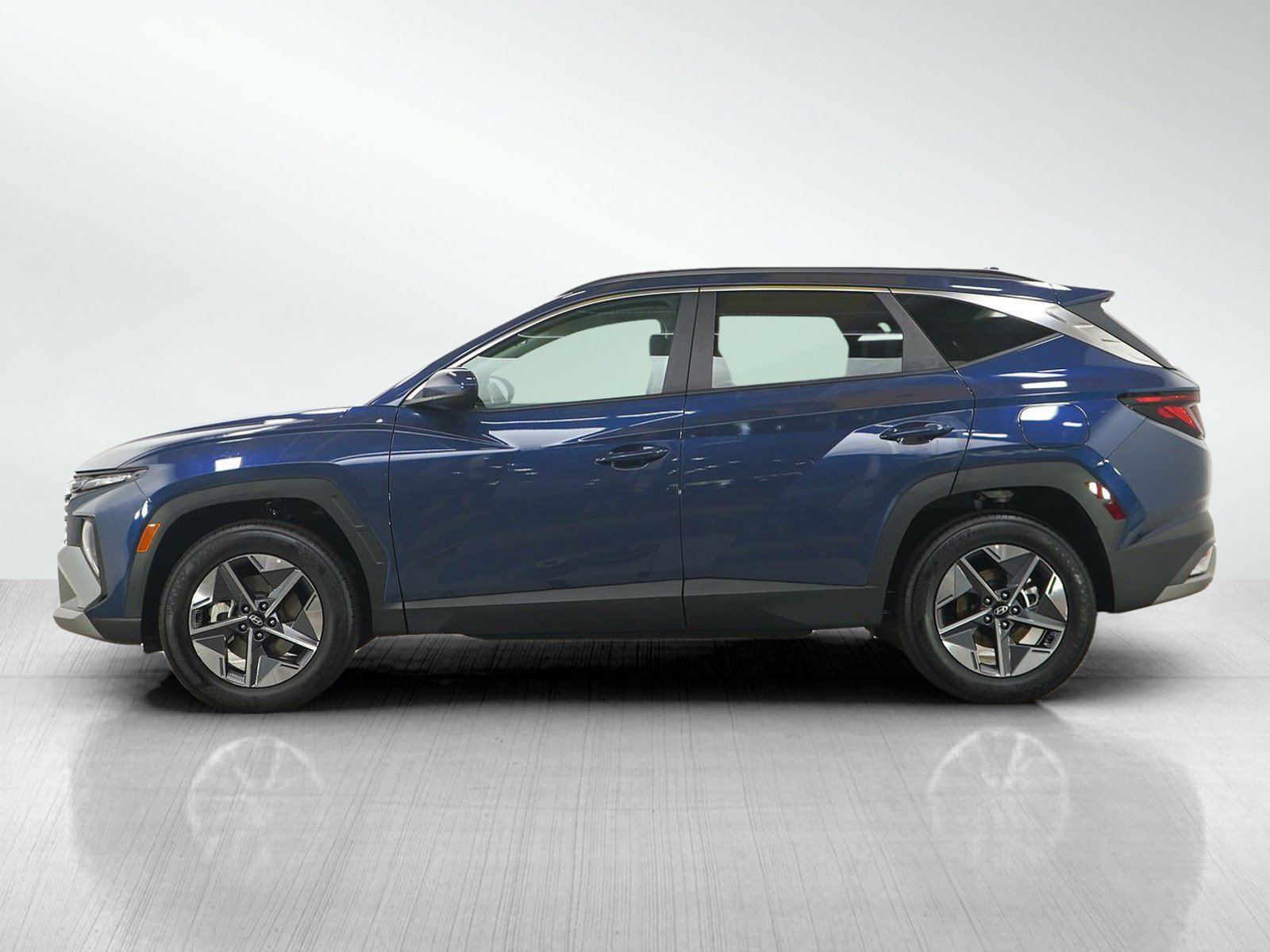 Used 2026 Atlantis Blue Hyundai SEL AWD image 2