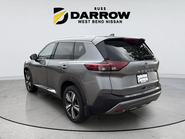 Used 2023 Gray Nissan SL image 4