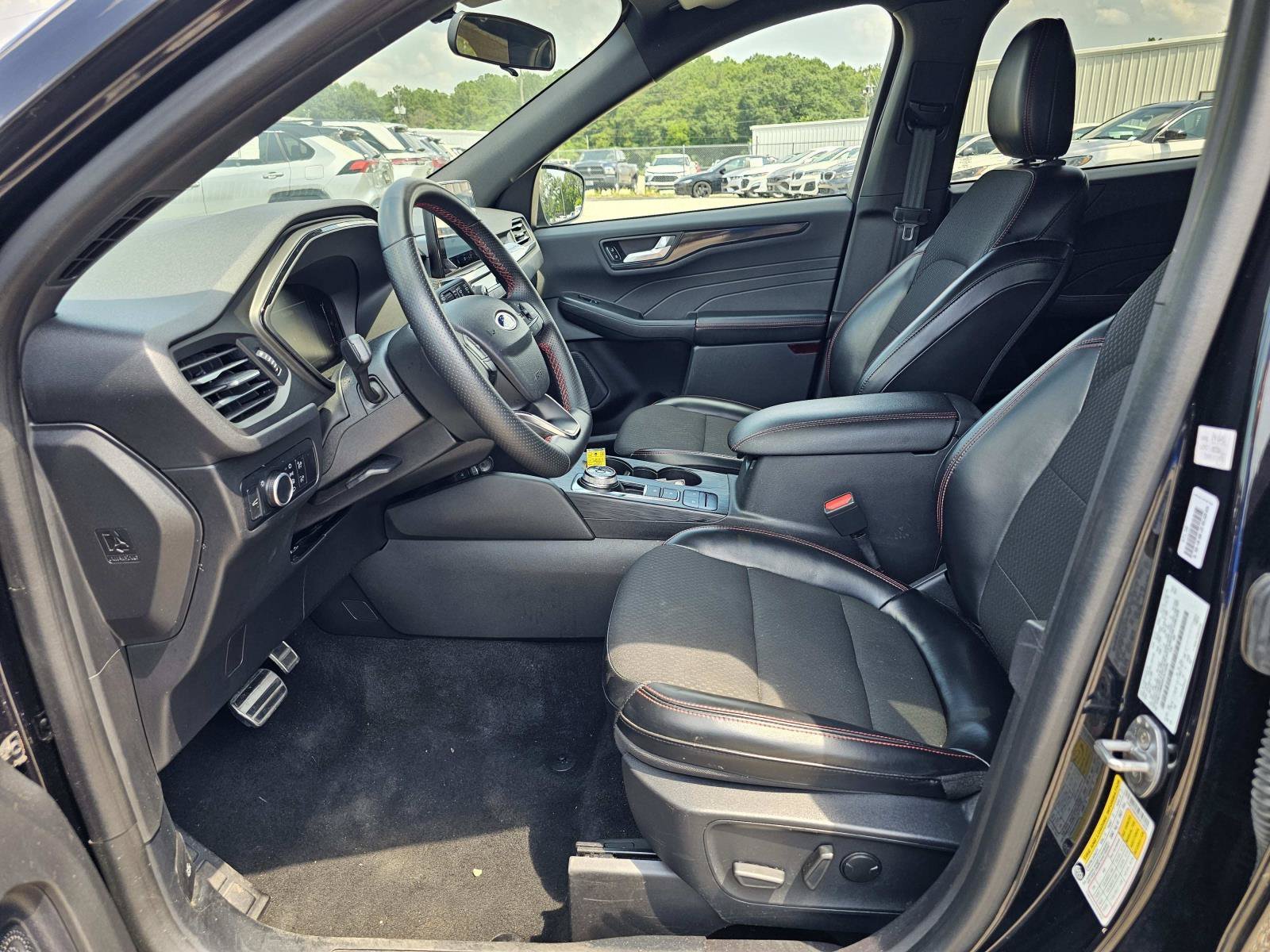 2024 Ford Escape ST-Line - Photo 17