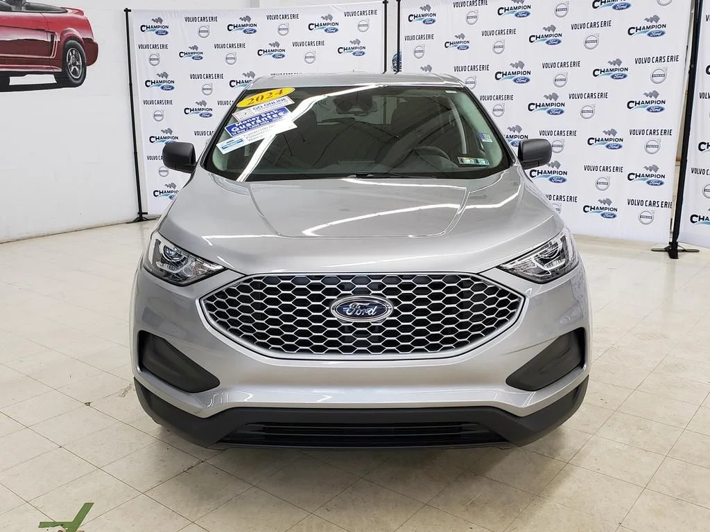 Certified Used 2024 Silver Metallic Ford SE image 2
