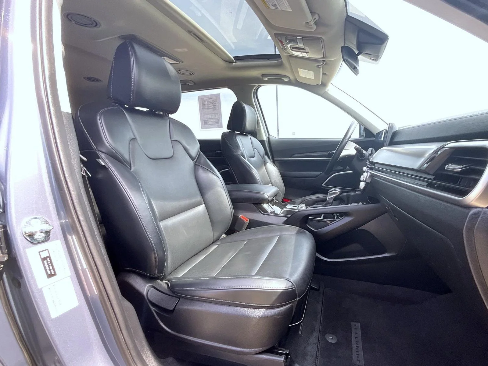 Used 2025 Silver Kia S image 16