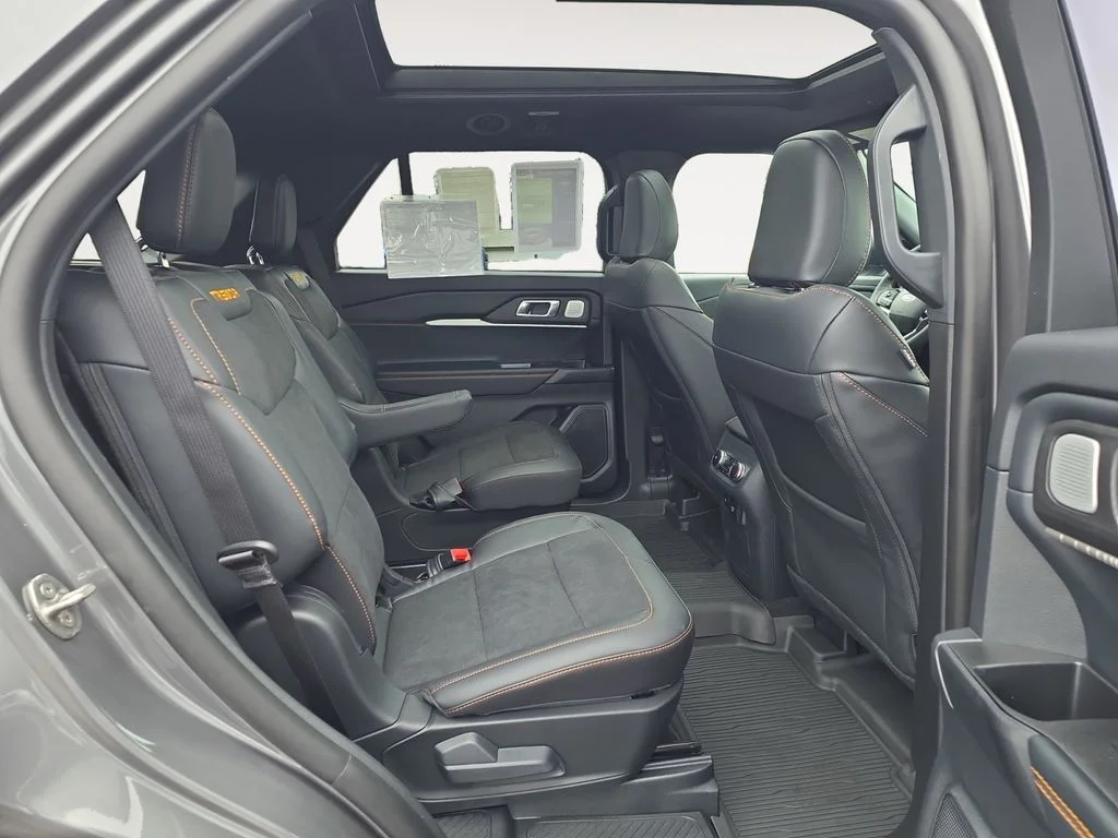2026 Ford Explorer Tremor - Photo 12