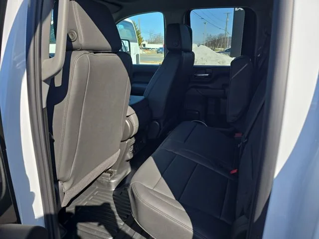 2026 GMC Sierra 3500HD Pro - Photo 10