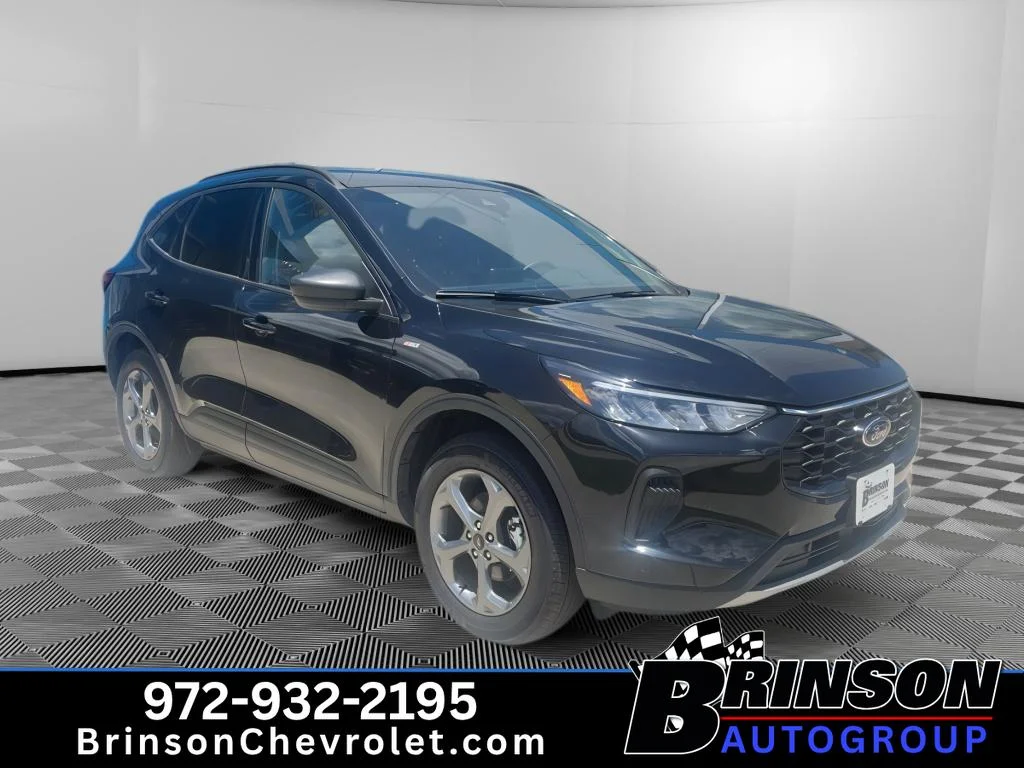 Used 2025 Agate Black Metallic Ford ST-Line image 3