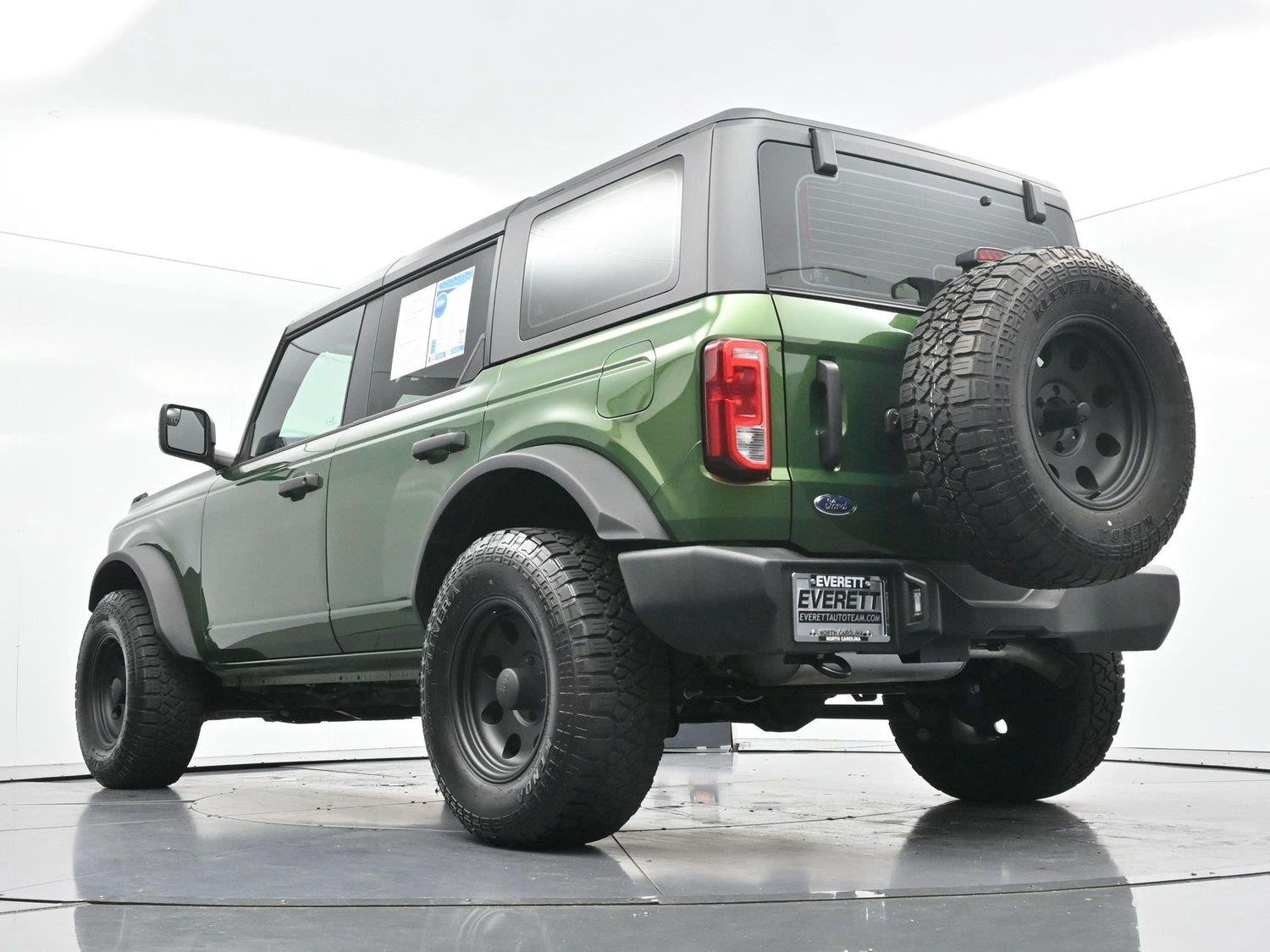 Used 2025 Green Ford Base image 52