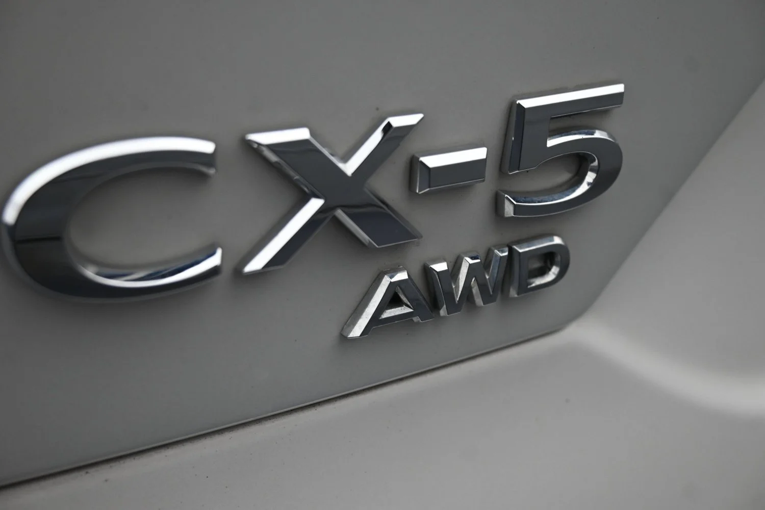 Used 2023 White Mazda 2.5 S Premium image 26