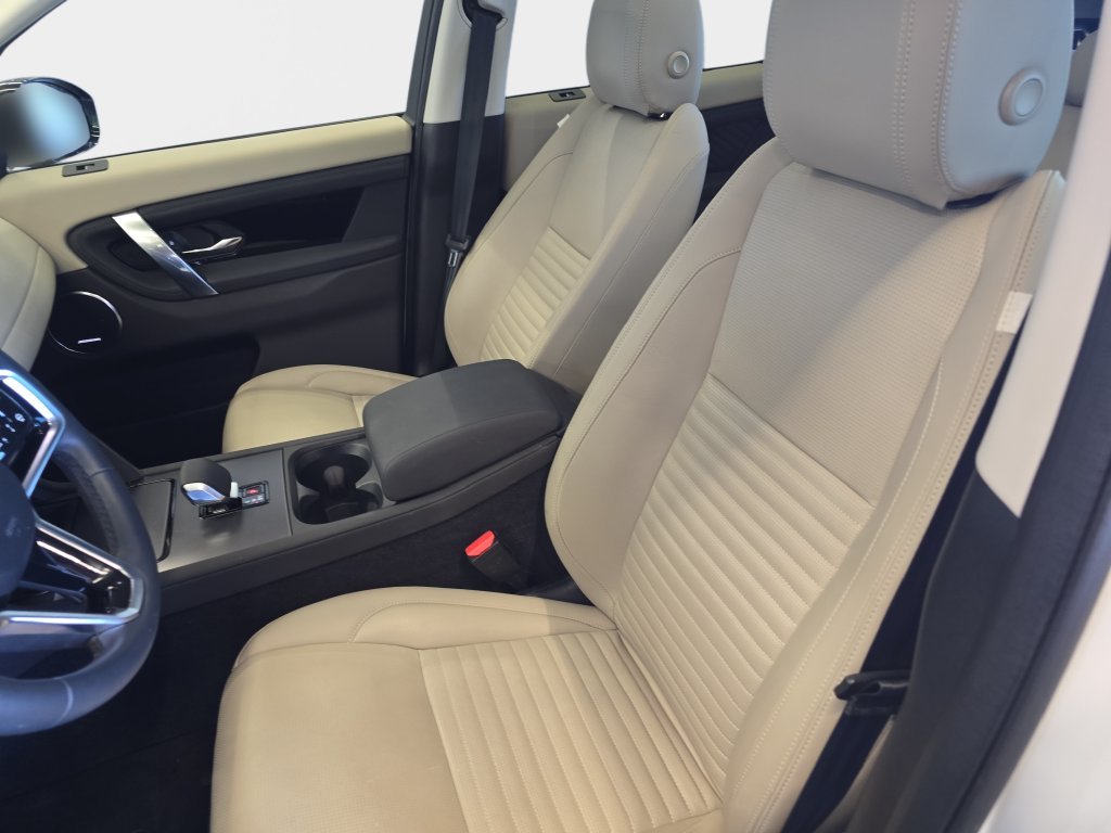Certified Used 2025 White Land Rover S image 18