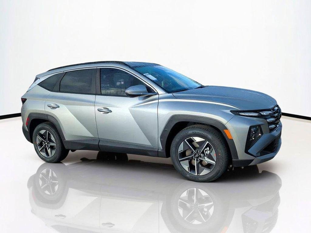 New 2026 Silver Hyundai SEL Premium FWD image 2