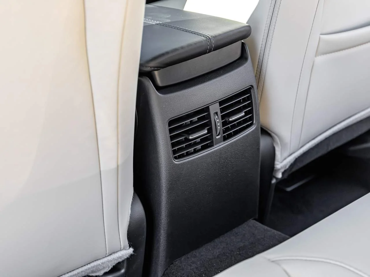 2026 Mazda CX-30 Premium - Photo 24