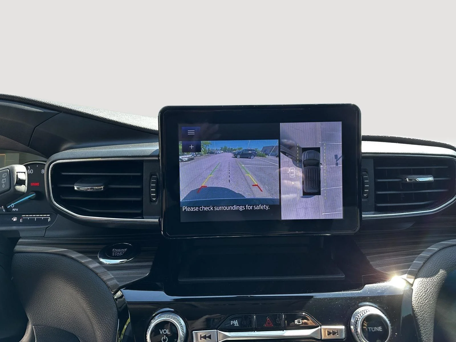 2023 Ford Explorer Limited - Photo 15