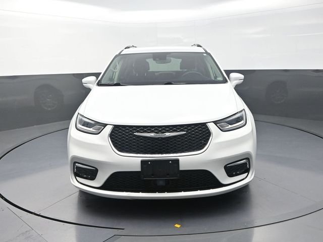 Used 2022 White Chrysler Touring L image 4