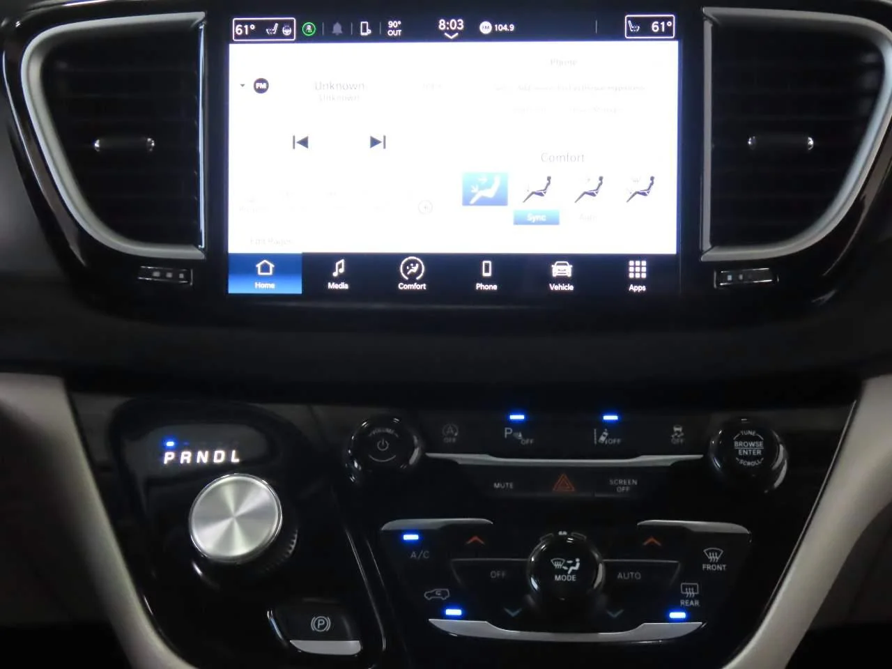 Used 2024  Chrysler Touring L image 10