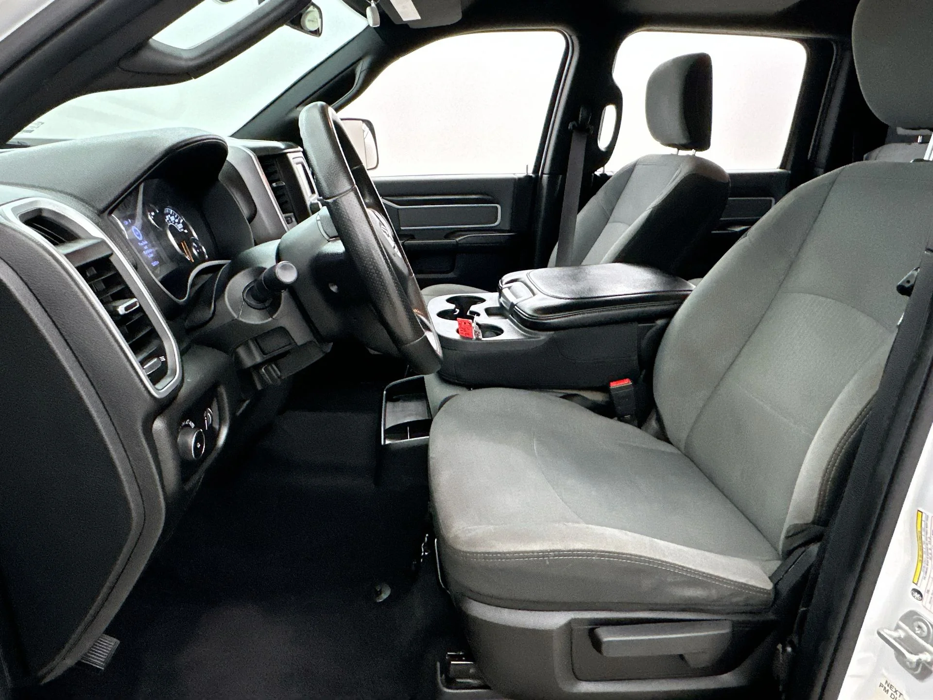 Used 2021 White Ram Big Horn image 9