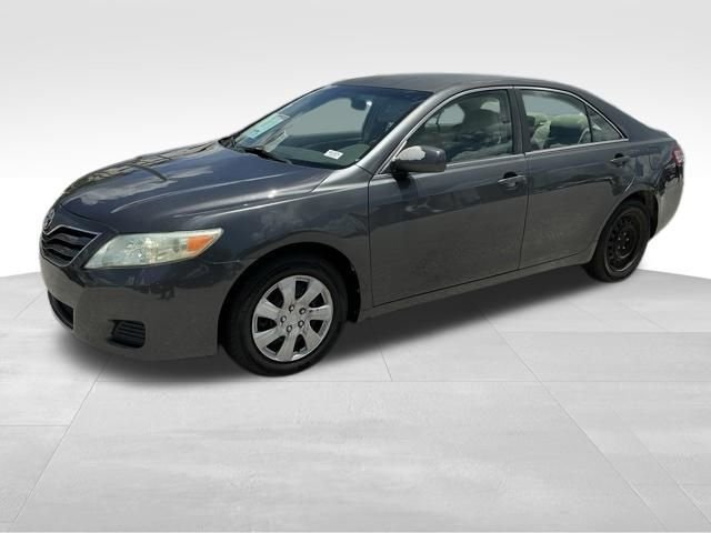 Used 2011 Gray Toyota LE image 8