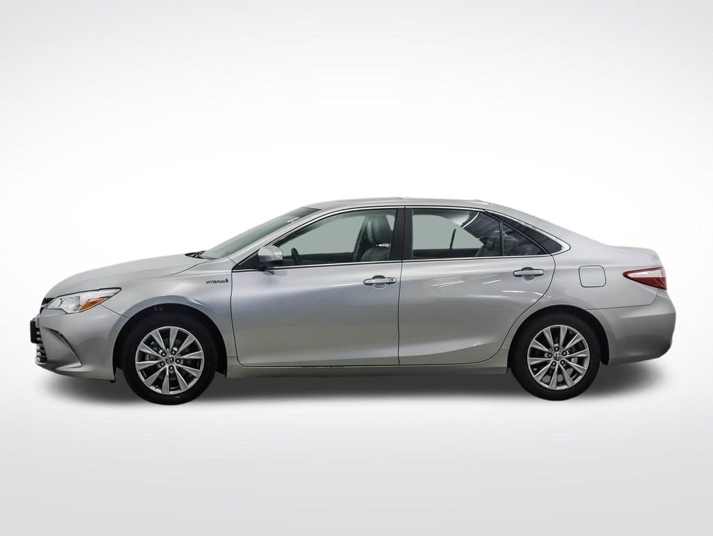 Used 2015 Toyota Camry XLE Hybrid with VIN 4T1BD1FK5FU170833 for sale in Minneapolis, Minnesota