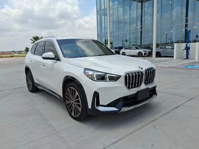 2025 BMW X1 xDrive28i's photo