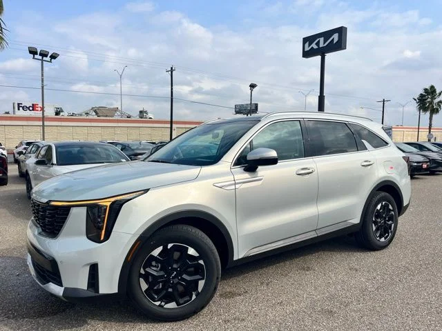 New 2026 White Kia S image 3