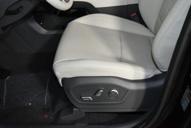 New 2027 Black Hyundai Limited AWD image 64