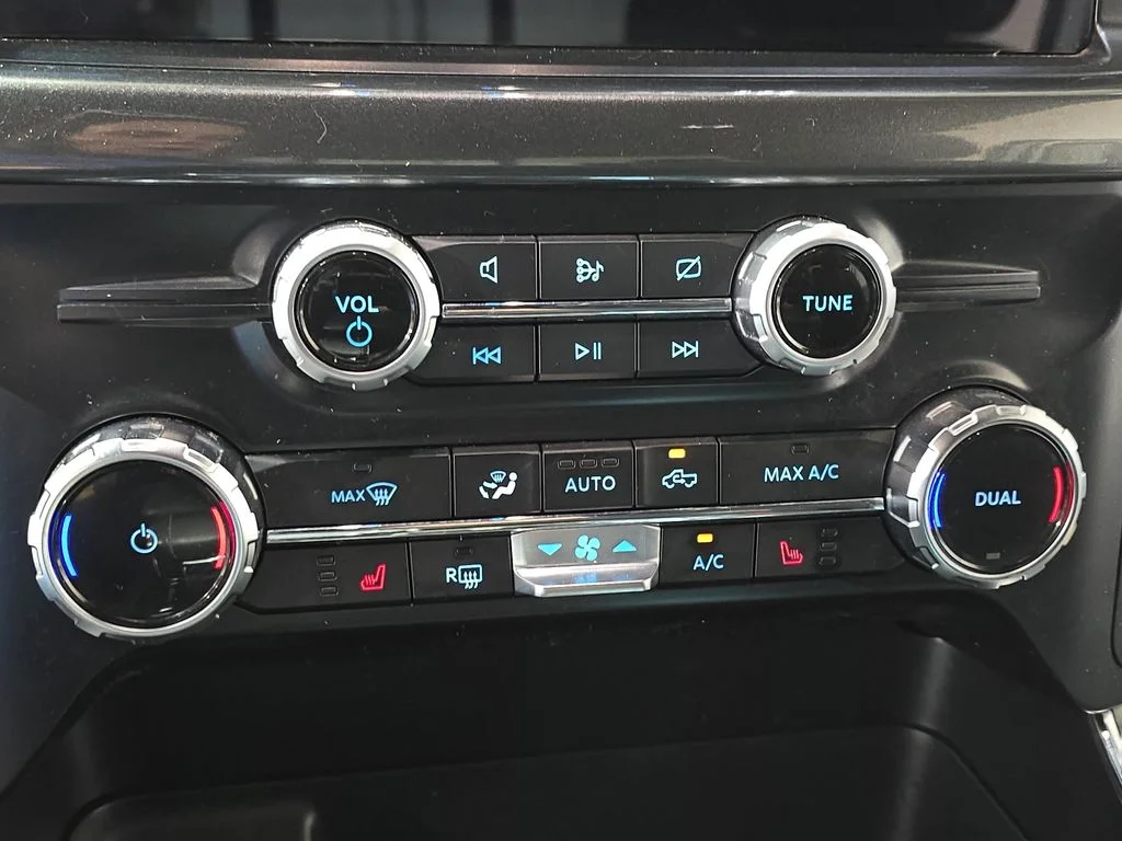 Used 2023 Avalanche Ford XLT image 22