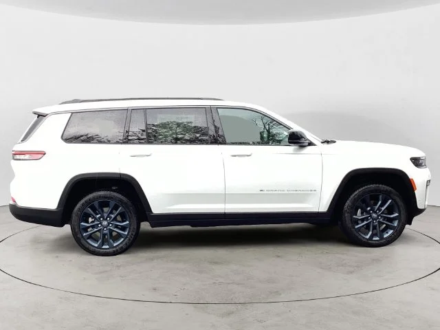 New 2026 Bright White Clearcoat Jeep L 85TH ANNIVERSARY EDITION 4X4 image 6