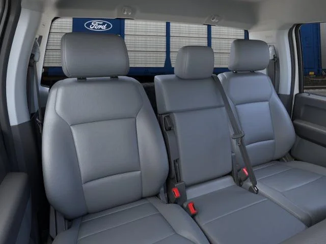 New 2026 Oxford White Ford F-600® XL image 34