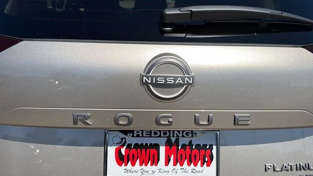New 2026 Champagne Silver Metallic / Super Black Two-tone Nissan Platinum image 12