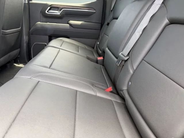 Used 2023 ONYX BLACK GMC SLT image 19